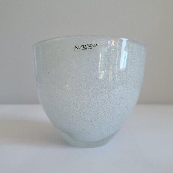 Kjell Engman Kosta Boda white vase handmade hand mouth blown art studio glass - Picture 1 of 8